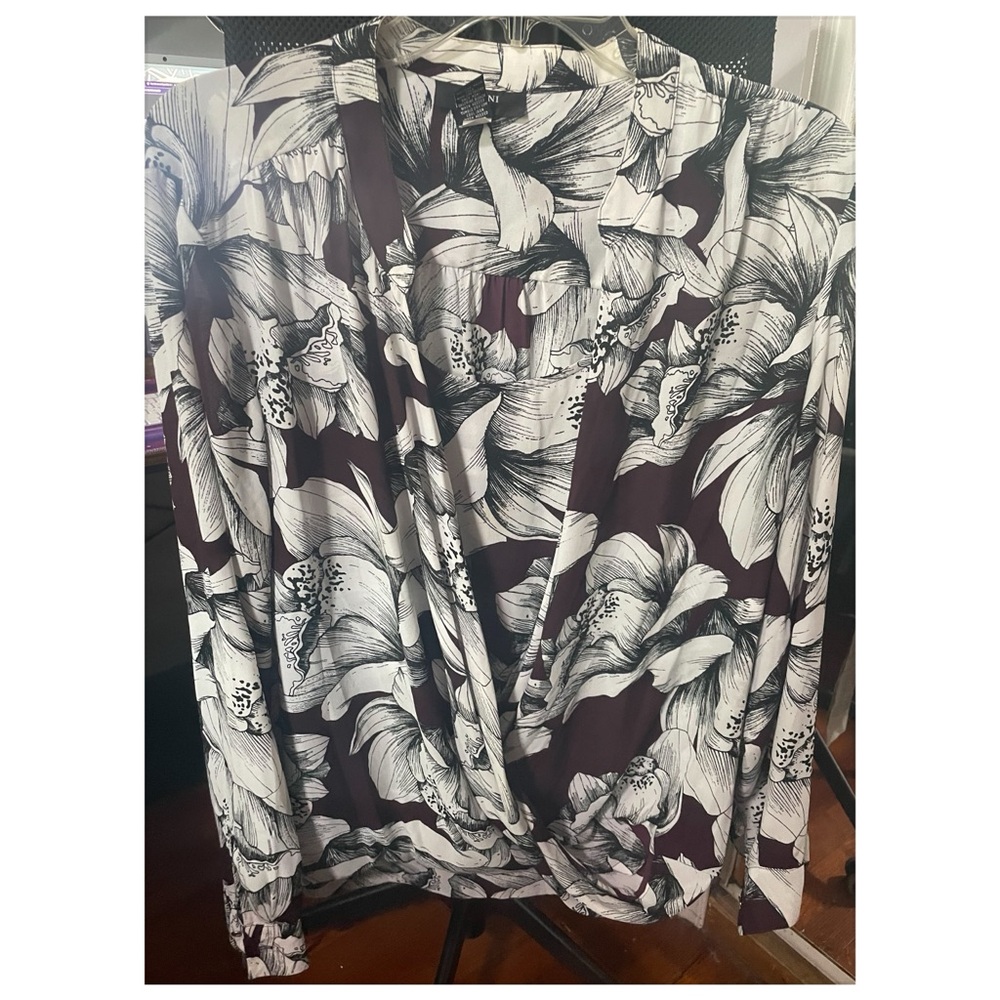 Alfani Monochrome Floral Top with inner lining